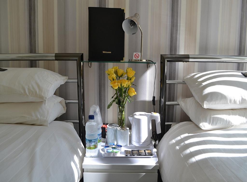 טנבי White Rose Guest House חדר תמונה