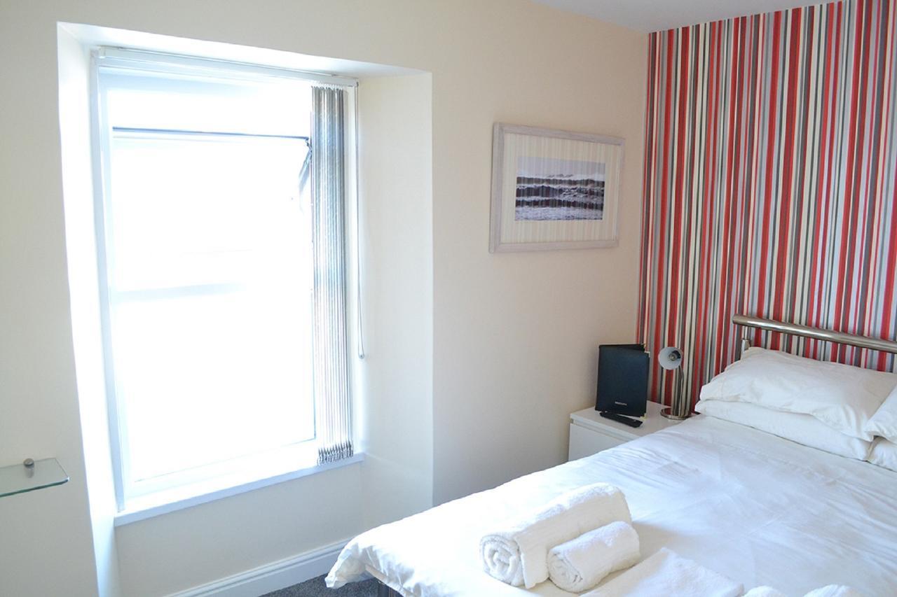 טנבי White Rose Guest House חדר תמונה